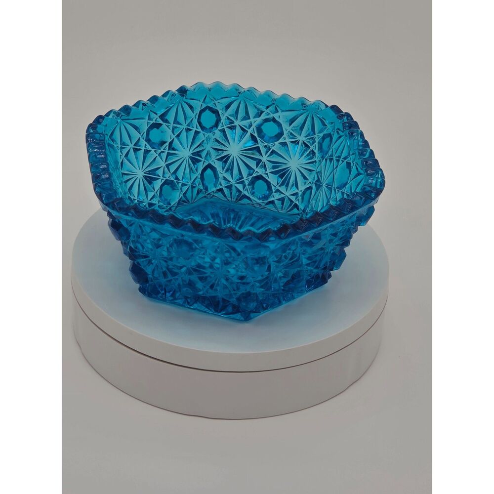 Vintage L E Smith Blue Glass Daisy and Button Hexagon Candy Dish Bowl